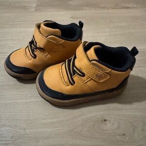 Stride Rite Tan and Black Baby Boots